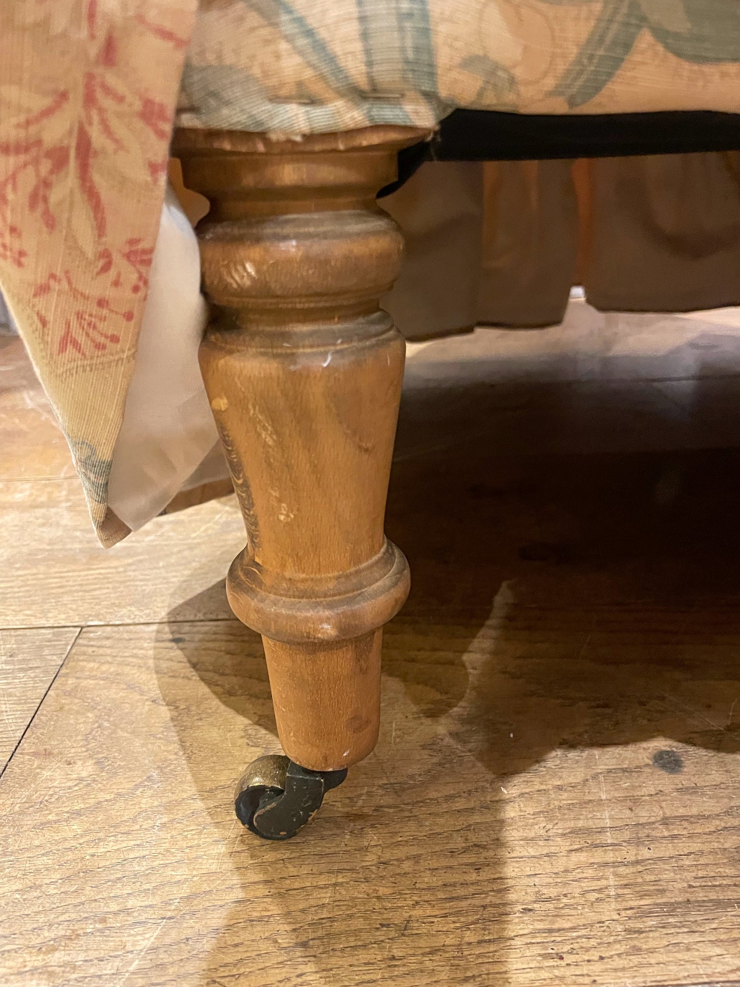 Bennison ‘Wheatflower’ skirted chair